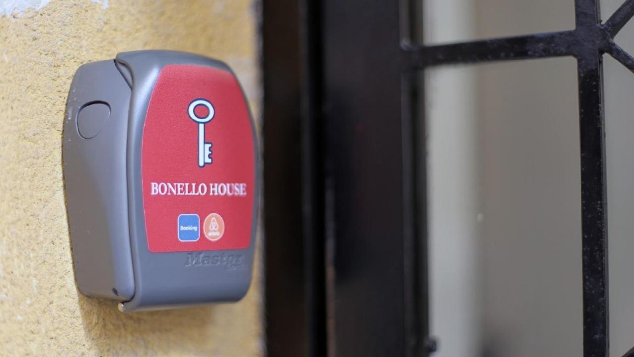Bonello House Cattedrale Apartment ปาแลร์โม ภายนอก รูปภาพ
