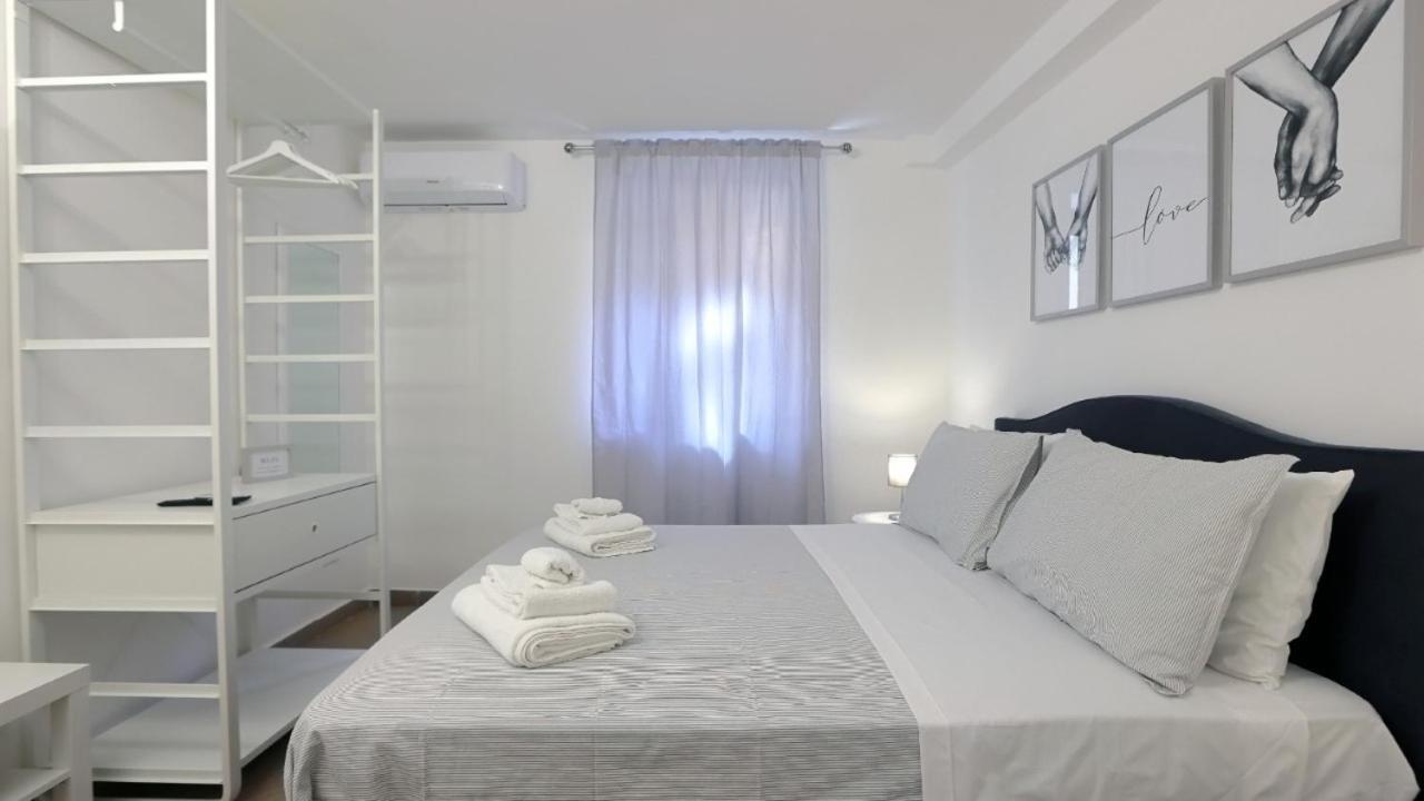 Bonello House Cattedrale Apartment ปาแลร์โม ภายนอก รูปภาพ